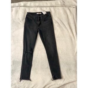 Black Distressed Levi’s